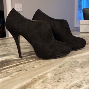 Apt. 9 black bootie heels